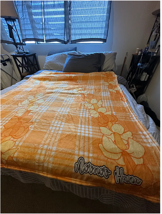 Pua Kenikeni Blanket
